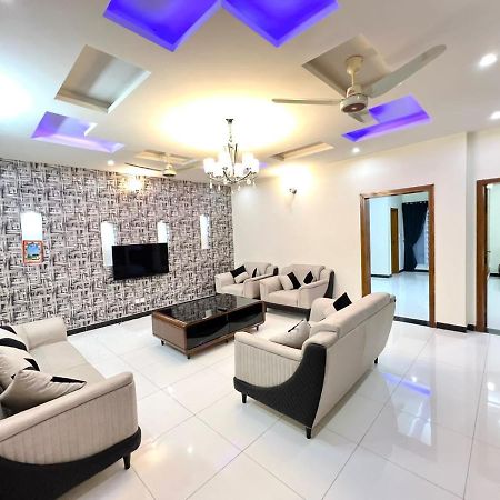 Luxury Apartment Rentals Islamabad Exterior foto